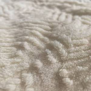 Áo khoác lông cừu pha <span class=keywords><strong>polyester</strong></span> tái chế chống xù, mềm mại, ấm áp cho mùa đông, thích hợp làm áo choàng ngủ - Product Image 1