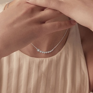 Collar de Gargantilla con Colgante de Diamantes Naturales Multiformes en Oro Blanco de 18K, Joyería Fina Elegante y Exquisita de Alta Calidad, Regalo para Mujer - Product Image 4