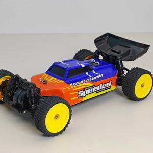 Coche RC <span class=keywords><strong>JBL</strong></span> <span class=keywords><strong>1</strong></span>/24 4x4 de Alta Velocidad con Motor con Escobillas/Sin Escobillas 2.4G, Vehículo RC Todoterreno a Escala Completa Equipado con Chasis de Aleación de Aluminio 6061 - Product Image 1