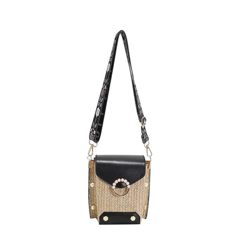 Spring small bag female 2022 new trendy net red wide shoulder strap simple small fresh straw messenger small square bag