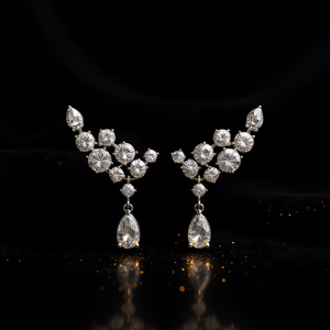 Orecchini Vipool in Oro Bianco con Diamanti Taglio a Pera Colore D Naturale Certificati GIA Gioielli di Lusso da Sposa per Donna - Product Image 2