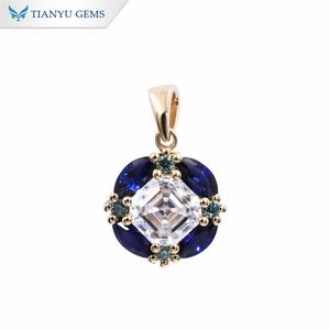 Tianyu Gems Asscher Cut Moissanite 6*6mm 1ct y Marquesa 2,5*5mm Moissanite redondo verde 14K Colgante de oro amarillo - Product Image 1