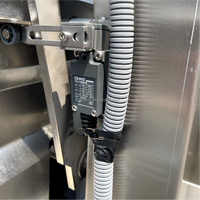 Volledig automatische continue friteuse voor de productielijn van frites, chips, kip, vis, gehaktballen, pinda's en aardappelproducten.