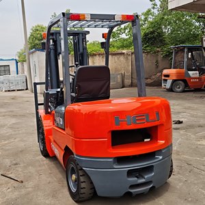 รถยกดีเซล Heli มือสอง จัดส่งรวดเร็ว รถยกขนาด 2 ตัน 3 ตัน ได้รับการรับรองมาตรฐาน CE EPA พร้อมอุปกรณ์จัดตำแหน่งงาและอุปกรณ์เลื่อนงาข้าง สำหรับใช้งานในฟาร์ม - Product Image 2