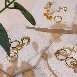 Bandeja blanca para joyería para exhibir anillos y pendientes, 10 cm, estilo moderno y sencillo, accesorio para fotografía, elemento decorativo - Product Image 2