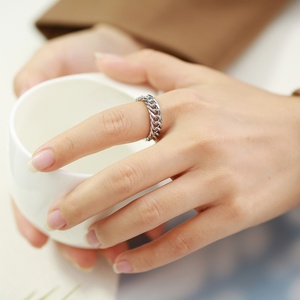 Fashion <b>Titanium</b> Steel Jewelry Hot Selling Stainless Steel Cuban <b>Chain</b> Ring Gold Plated Women's Ring - Product Image 3