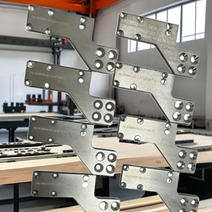 Piezas de torneado de acero inoxidable mecanizadas por <span class=keywords><strong>CNC</strong></span> personalizadas Perforación de precisión no estándar Anodizado natural Prototipado rápido Metal - Product Image 6