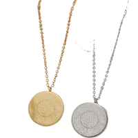 Collier Pendentif Monnaie en Acier Inoxydable avec Calligraphie Islamique Arabe du Nom d'Allah et Verset Religieux, Bijoux de Mode pour Femmes