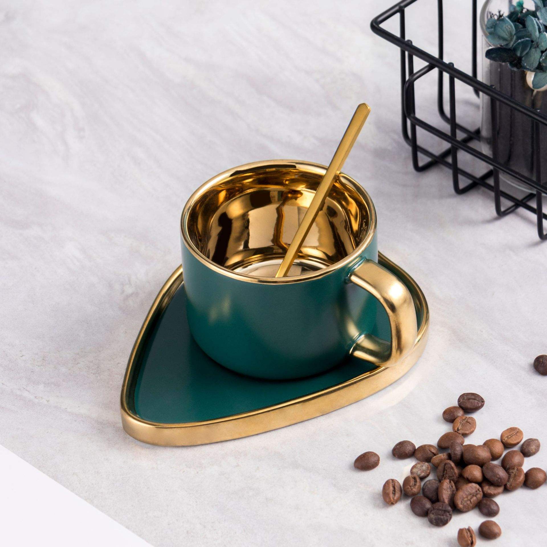 สีเขียว