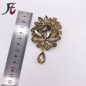 Broche de gota grande exagerado de cristal de topacio dorado de 24 quilates para boda o regalo para Europa América accesorios de ropa traje vestido Pin