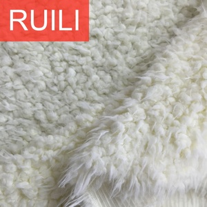 Llama <span class=keywords><strong>de</strong></span> peluche <span class=keywords><strong>de</strong></span> 100 poliéster, peluda, minky, piel <span class=keywords><strong>de</strong></span> lama falsa para hacer almohadas y juguetes - Product Image 3