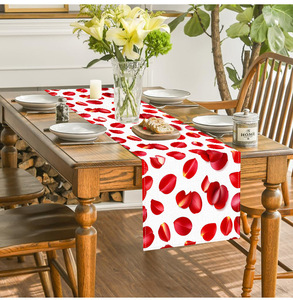 Valentinstag Tischläufer mit Rosenblütenmuster, Tischdecke, Festliche Party-Atmosphäre Dekoration, Kaffeetisch-Tuch - Product Image 4
