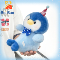 Fabricant de jouets en peluche, logo personnalisé, animal en peluche mignon avec chapeau de fête et nœud papillon, pingouin en peluche kawaii pour cadeau d'anniversaire pour enfants