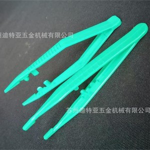 Pince à épiler en plastique Asone CC-4572-01, pointe dentée, poignée antidérapante, qualité industrielle, fabriqué au Japon - Product Image 2