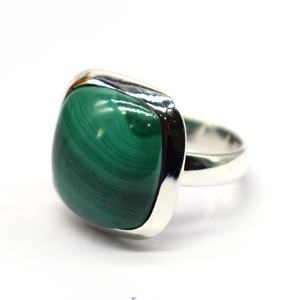 Bague tendance en argent sterling 925 avec cabochon en malachite naturelle taille princesse et forme coussin, faite à la main pour les soirées - Product Image 6