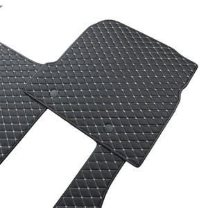 แผ่นรองพื้นหนังสำหรับภายในรถบรรทุก ดีไซน์หรูหรา ทนทานต่อการสึกหรอ และป้องกันคราบสกปรก เหมาะสำหรับรถบรรทุก <span class=keywords><strong>Volvo</strong></span> VNL760 ปี 2008-2026 - Product Image 4