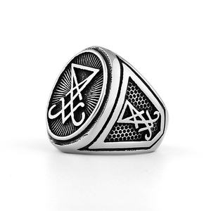 Anillo <span class=keywords><strong>de</strong></span> Acero Inoxidable con Símbolo <span class=keywords><strong>de</strong></span> <span class=keywords><strong>Lucifer</strong></span> para Hombre, Estilo Clásico, Joyería con Símbolo Satánico, Anillo <span class=keywords><strong>de</strong></span> Sello con Llave Pequeña del <span class=keywords><strong>Demonio</strong></span> <span class=keywords><strong>de</strong></span> Satán - Product Image 2