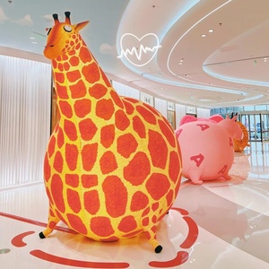 Éléphant gonflable géant rose pâle et doux avec des dents amicales, conçu pour les centres commerciaux, les musées et les espaces de divertissement familial - Product Image 6