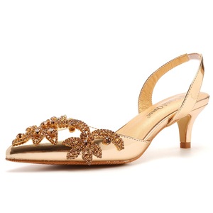 Sandali a punta di grandi dimensioni da 5 cm alla moda <span class=keywords><strong>scarpe</strong></span> da <span class=keywords><strong>sposa</strong></span> dorate con strass a <span class=keywords><strong>tacco</strong></span> <span class=keywords><strong>basso</strong></span> da donna - Product Image 3