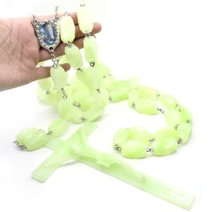 1.5*3cm 대형 발광 구슬 목걸이 교수형 벽 장식 크로스 벽 묵주 - Product Image 3