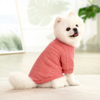 Vente en gros d'accessoires pour animaux de compagnie Pull en coton respirant et chaud Vêtements pour chiens Tissu pour animaux de compagnie
