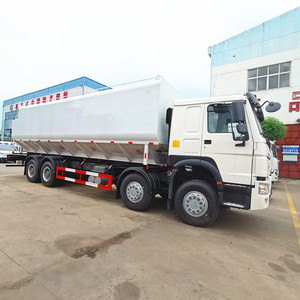 Camión de alimentación a granel Sinotruck HOWo 8x4 Euro 2 volumen del tanque 40cbm 20 toneladas camión de alimentación de pollos para la venta - Product Image 4