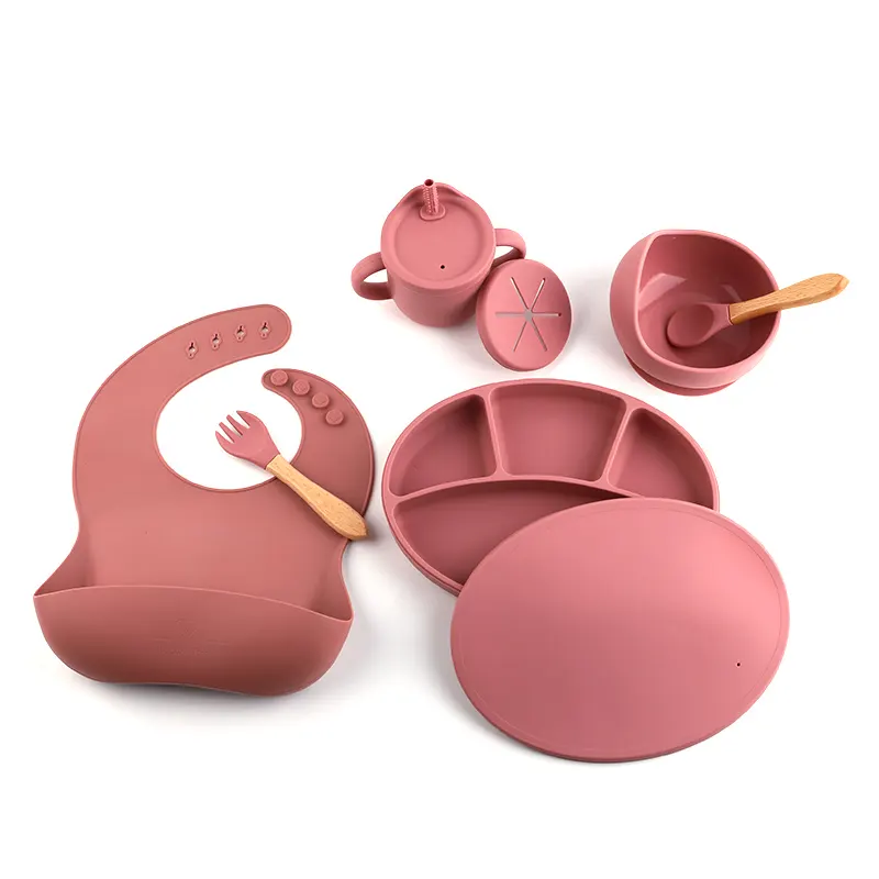 Baby Top Seller Product Sourcing Set di piatti per l'alimentazione del bambino piatto di aspirazione in Silicone senza BPA e cucchiaio di bambù per bambino