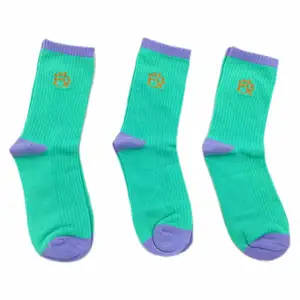 באיכות גבוהה אישית מתנה חמודה צוות גרביים רקמה סרוג צבע מוצק ילדים גרביים