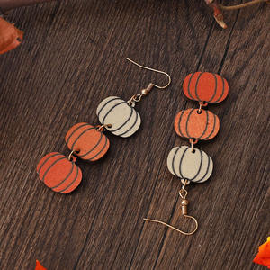 Pendientes de madera creativos nuevos pendientes colgantes de calabaza de tres colores de Acción de Gracias regalos de fiesta de moda para mujeres Uionen 942 - Product Image 3