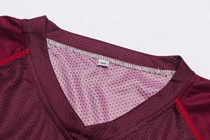 Maillot de cyclisme VTT personnalisable en maille bordeaux de qualité supérieure, séchage rapide, anti-UV, respirant, vêtements de sport pour la montagne et le VTT tout-terrain - Product Image 4