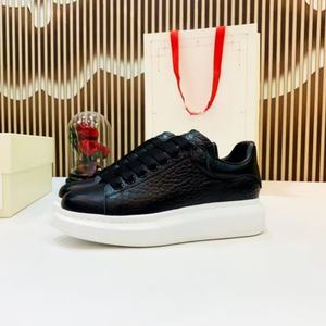 Zapatos de Diseñador 2025, Zapatillas Casuales de Alta Calidad para Hombre y Mujer, Antideslizantes, con Suela de Goma para Correr - Product Image 1