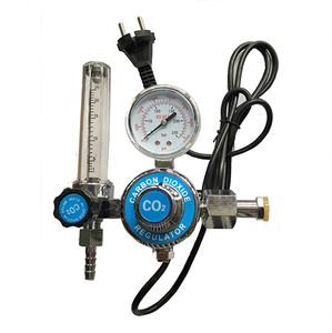 Régulateur de pression haute pression pour gaz carbonique de haute qualité W-199 avec débitmètre et chauffage pour la découpe et le soudage - Product Image 2