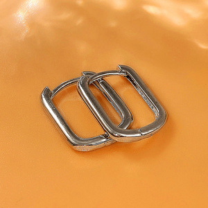 Orecchini a Cerchio Geometrici a Forma di U per Donne, Gioielli Minimalisti Lucidi alla Moda per Uso Quotidiano - Product Image 6
