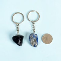 Los productos más vendidos en Europa y América incluyen 25 corazones de cristal, letras Lune, runas y piedras de cristal Collar de jade