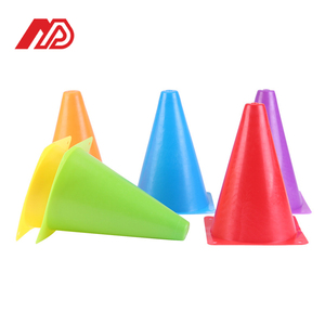Attrezzatura per Allenamento Calcistico in Vendita, Coni per Agilità da 7 Pollici (18 cm) per Allenamento Sportivo - Product Image 2