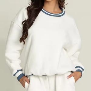 Sudadera con Capucha de Felpa Extra Grande para Mujer, Estilo Universitario, con Puños a Rayas, Hombros Caídos, Cuello Redondo Holgado y Dobladillo a Rayas - Product Image 1