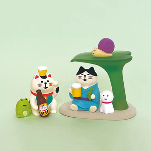 Japanese Style Miniature Cat Figurine Set Rainy Day Plum Series Resin Garden Ornament Indoor Outdoor Decor Cartoon Animal Shape - Product Image 3