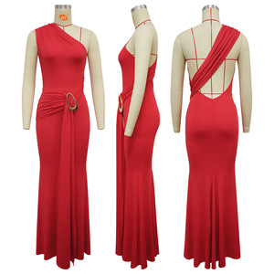 Abito lungo da donna a sirena monospalla drappeggiato con anello a O e schiena scoperta, Abiti da donna Sehe Fashion - Product Image 6