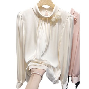 Collection Printemps 2025 – Blouse élégante en satin de soie à manches longues pour femme, coupe ajustée, fleur tridimensionnelle, couleur unie, style décontracté - Product Image 5