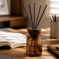 Diffuseur de parfum en verre ambré de 100 ml avec couvercle en bois, ensemble diffuseur d'arômes relaxants pour la décoration de la maison, mariage, anniversaire, cadeau de fête, studio de yoga