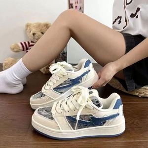 Chaussures de skate tendance nationale pour femmes, style Ins, nouvelle collection Printemps-Été 2026, polyvalentes, sportives et décontractées, pour étudiantes - Product Image 2