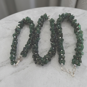 Handmade Green Gemstone Chip Bracelet Irregular Beaded Stone Strand <b>Silver</b> Clasp Semi-Precious Stone Crafts Thanksgiving Love - Product Image 1