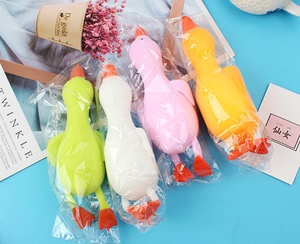 Jouets anti-stress en forme de canard à presser, extensibles, pour adultes et enfants, cadeaux de fête, cadeaux d'anniversaire et de Noël, pour les enfants de 5 à 7 ans - Product Image 2