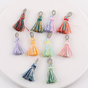 Colgante de Borla de Algodón para Joyería DIY, Colores Aleatorios, Llavero Hecho a Mano, Adorno para Bolsos, Primavera 2025, Origen Yiwu - Product Image 3