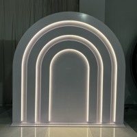 Arche de scène de mariage incurvée en acrylique LED sur mesure, support de toile de fond pour décoration de scène de mariage, fournitures pour fêtes et événements
