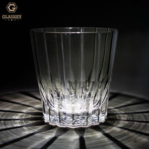 Edo Kiriko Verre gravé bleu-gris sculpté à la main Coupe en cristal astral Verre à vin Verres à <span class=keywords><strong>whisky</strong></span> - Product Image 4