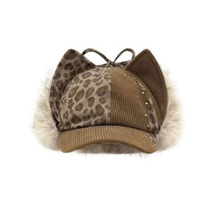 Gorra de béisbol de lona con estampado de leopardo, color marrón café, con orejeras de piel sintética, gorro cálido de invierno para mujer - Product Image 1