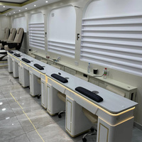Ensemble de mobilier moderne pour salon de manucure, table de manucure en marbre blanc et chaise de pédicure, fauteuil de spa, comptoir de réception pour salon de beauté