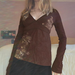 Kaus lengan panjang ramping motif tanaman Y2k wanita Retro gaya baru kaus serbaguna kasual kerah V seksi - Product Image 3