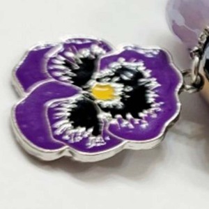 Accesorio de Joyería DIY de Metal con Esmalte Morado, Dije de Flor Violeta Africana - Product Image 1